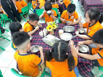 Công khai các nhà cung ứng thực phẩm vào bếp ăn nhà trường