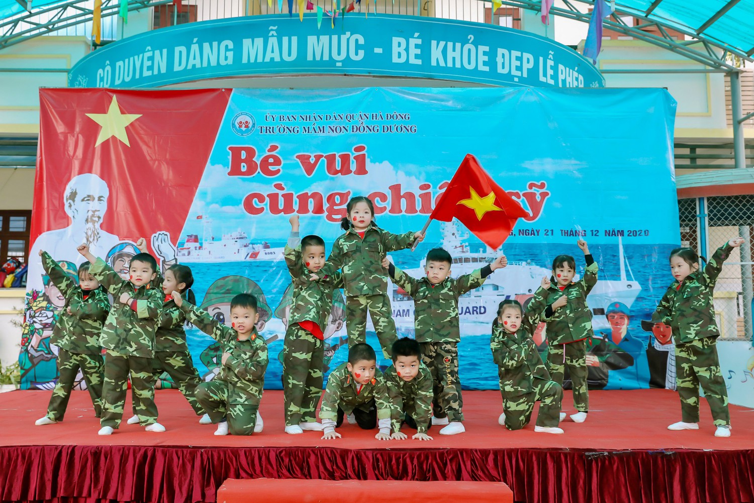 Diễn viên Việt Anh gây bất ngờ với hình ảnh bộ đội biên phòng